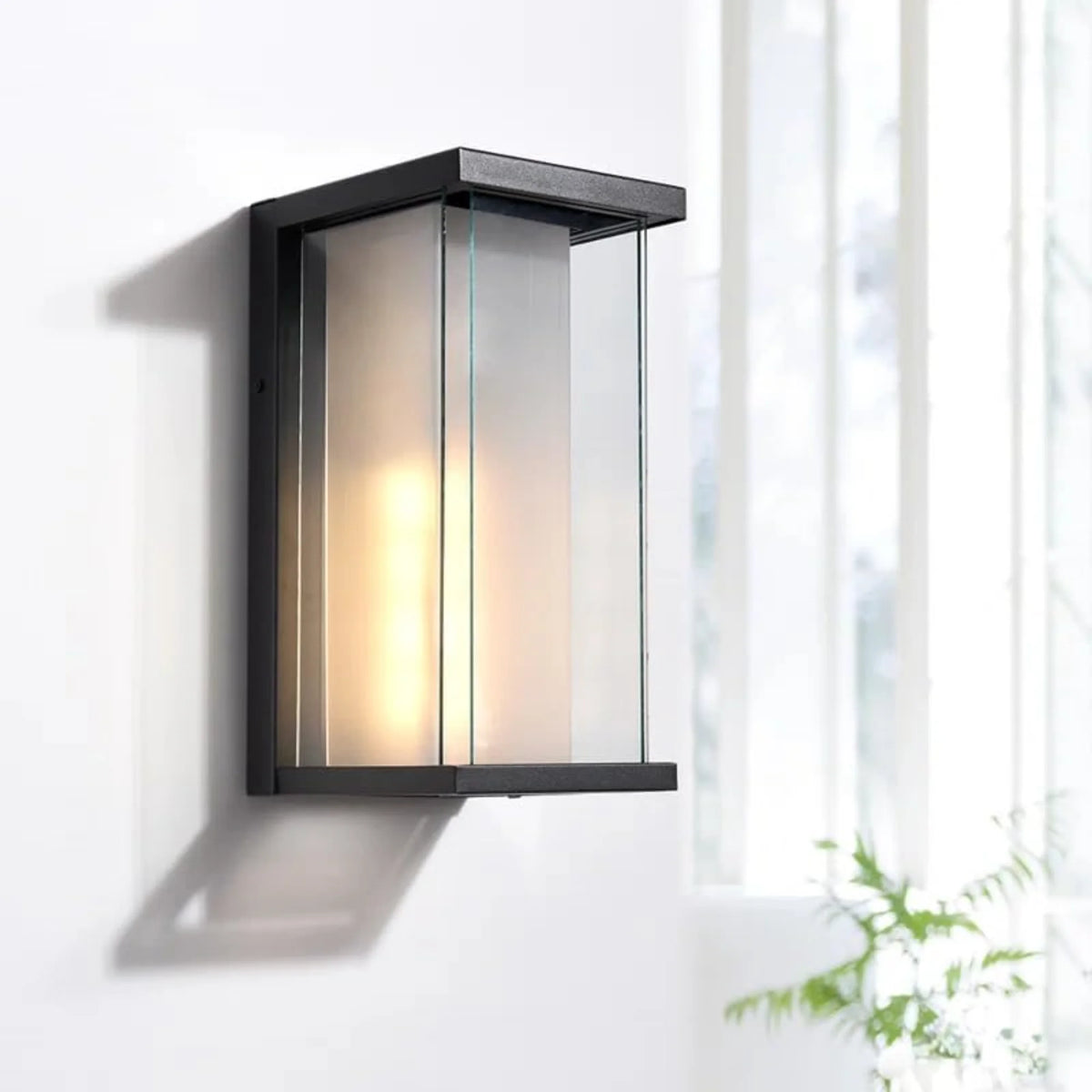 Dusk To Dawn Outdoor Sconce With Automatic Night Sensor