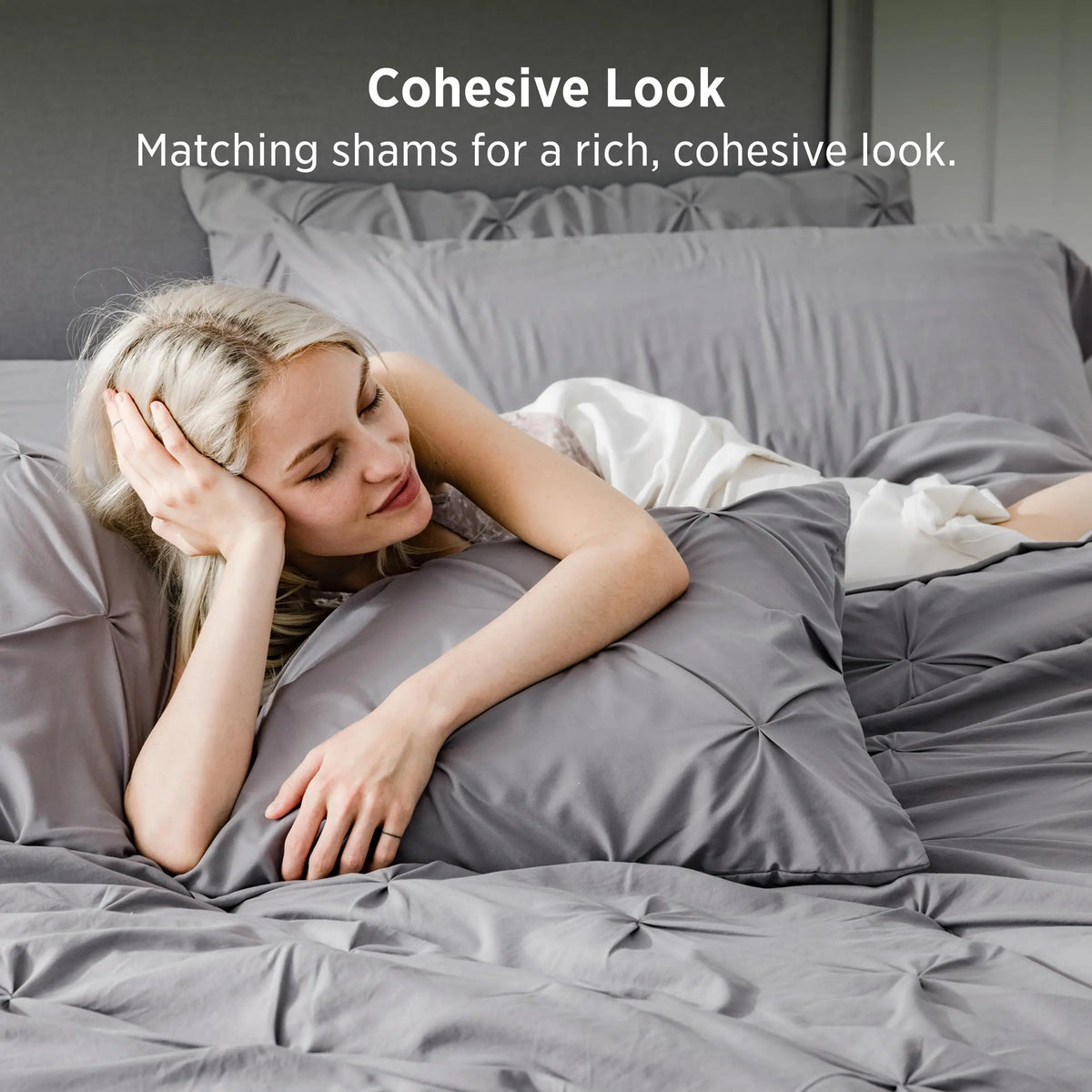 Luxury Pinch Pleat Microfiber Bedding Set With All Season Comforter