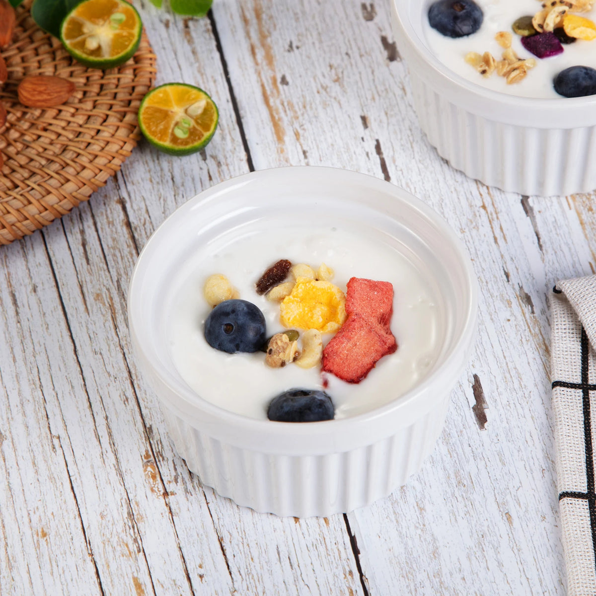 8pcs 4 Inch White Ceramic Ramekin Bowls Set, Oven Microwave Freezer Dishwasher Safe Porcelain Ramekins for Crème Brûlée Pudding Dessert Souffle