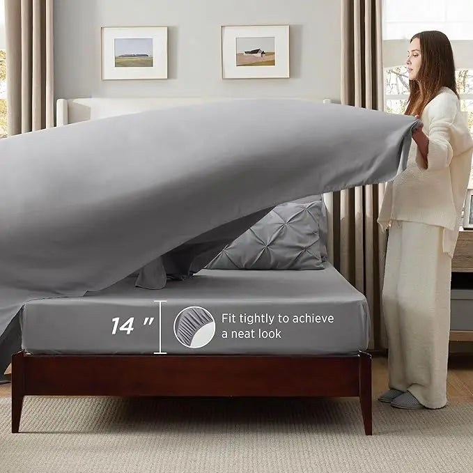 Luxury Pinch Pleat Microfiber Bedding Set With All Season Comforter