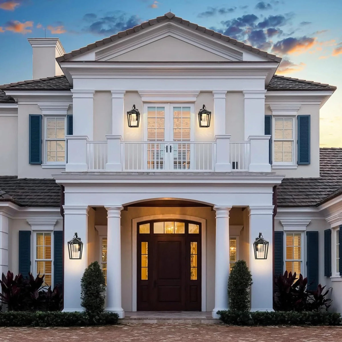 Dimmable Outdoor LED Sconce With Seeded Glass Dusk To Dawn